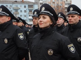 Обложка новая - суть старая: откровенный рассказ полицейского ошеломил Украину