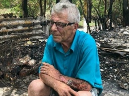 В Запорожской области молния превратила двор пенсионера в пепелище