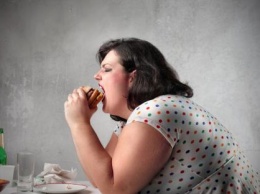 Эксперт: Ожирение убивает удовольствие от секса и приводит к депрессии