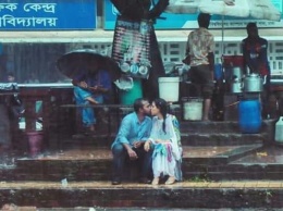 В Бангладеше фотографа информагентства уволили и избили за снимок целующейся пары