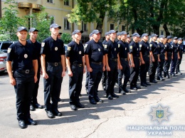 В Одессе более двух десятков полицейских присягнули на верность украинскому народу. Фото