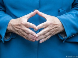 Смартфонный палец: чем поможет Меркель