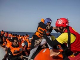 В Испании за два дня из моря вытащили более 1200 беженцев