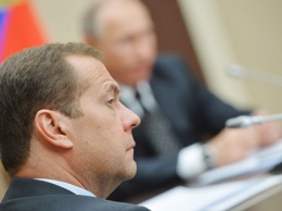МИД протестует против несогласованного визита российской делегации во главе с премьером Медведевым в Крым