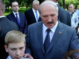 Александр Лукашенко попал в больницу с инсультом