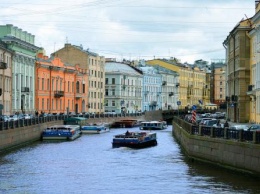 Вид рек и каналов Санкт-Петербурга с воды показывает «Яндекс»