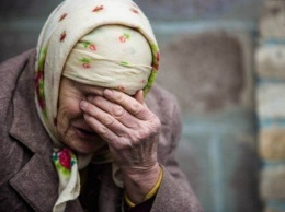 Житель Запорожской области избивал старушку ее же тростью