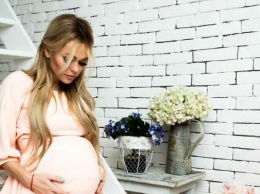 Анна Хилькевич показала огромный беременный живот