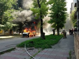 В Каменском взорвался микроавтобус батальона "Днепр"