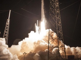 США могут отказаться от «Союзов» для доставки астронавтов на МКС в 2020-м