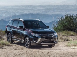 Обновленный кроссовер Mitsubishi Outlander доберется до России осенью