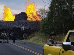 «Огненный смерч надвигается»: Ураган Гектор может столкнуться вулканом на Гавайях