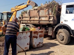 Больше всего стихийных свалок вывозят из колонии, Стекловолокно и Нагорной части