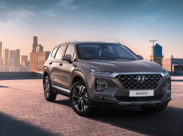 Названы рублевые цены на новый Hyundai Santa Fe