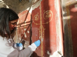 В Помпеях раскопали роскошную виллу с "винтажным" интерьером (фото, видео)