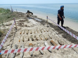 Водолазы ГосЧС подняли больше тысячи артснарядов с корабля, затонувшего в Черном море во время Второй мировой войны