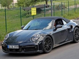 Новый спорткар Porsche 911 замечен на тестах на автобане