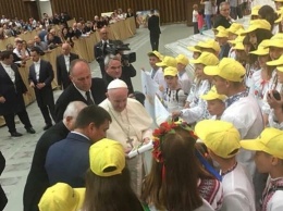 Папа Римский принял Климкина с украинскими детьми в Ватикане