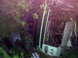 Второй раз за неделю: В Днепропетровской обл. автобус столкнулся с легковушкой, травмировано 15 человек
