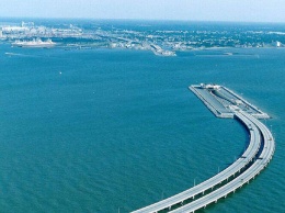 В Швеции находится самый уникальный автомобильный мост-тоннель