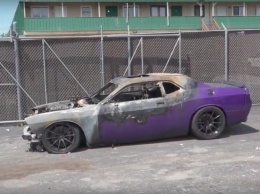 Владелец Dodge Challenger Hellcat снял видео, как сгорел его маслкар