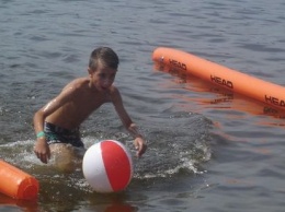В Запорожье в детских стартах победили подготовленные юные пловцы