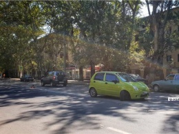 Автомобилисты: В Керчи из-за ям на дорогах участились ДТП