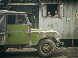 Видео: в Гималаях нашли «Страну Land Rover»