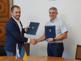Мэрия подписала Меморандум о поддержке Украинской академии лидерства в Николаеве