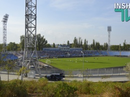 Николаев добавит "Миллениум спорт" еще 8 млн. грн. на ремонт тренировочного поля на Центральном стадионе. Потому что 20 миллионов было мало