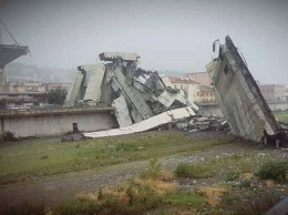 В Италии обрушился автомобильный мост, десятки погибших: опубликованы жуткие фото и видео