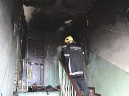 На Красном Кресте горела квартира в пятиэтажке