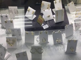 Владельца ювелирных магазинов в Киеве и Сумской области поймали на контрабанде 50 кг золота