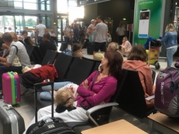 В Киевском аэропорту отменяют рейсы из-за непогоды