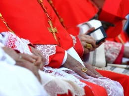 Ватикан прокомментировал американский доклад о сексуальном насилии священников над детьми