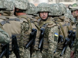 Муженко назвал единственный способ укрепить украинскую армию