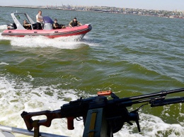 "Напоминает пиратство": как Киев действует на Азовском и Черном морях