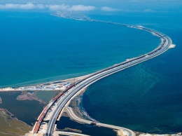 Мост и безопасный отдых: зачем украинские туристы едут в Крым
