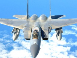 Видеофакт: F-22 встретились в воздушном бою с F-35