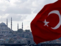 S&P и Moody's снизили рейтинги Турции