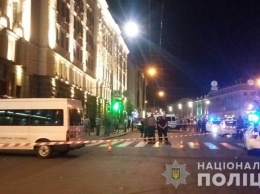 В Харькове под пули ночного налетчика попали случайные люди