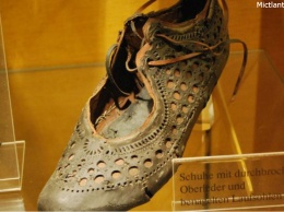 В старом колодце нашли обувь времен Древнего Рима! Ей 2000 лет!