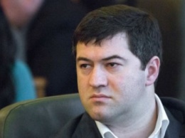Суд отказался снять арест с долларов экс-главы ГФС Насирова