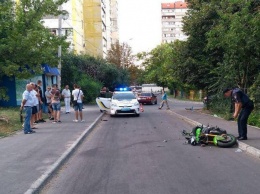 Авария на Рабочей: мотоциклист сбил женщину, пытаясь скрыться от полиции