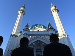 Молились за Украину и раздавали мясо: как прошел мусульманский праздник Курбан-Байрам в Киеве