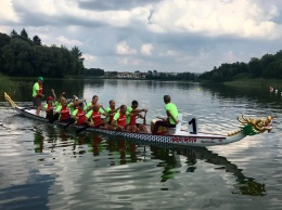 Полтавские гребцы на лодках-драконах выиграли "золото" Кубка Украины