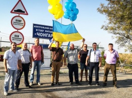 "Россия исчезнет": в Чонгаре волонтеры провели акцию