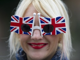 Британские туристы шокировали соцсети снимками с трупами людей