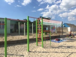 В Кирилловке курортников завлекают на пляж спортом