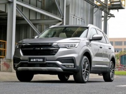 Zotye рассекретила интерьер нового 6-местного кроссовера Zotye T500